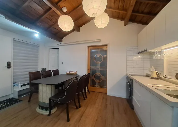 Itaewon 20 Apartment *